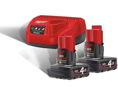 MILWAUKEE M12 Batterij Pack 4.0ah Met Lader, Nrg-402